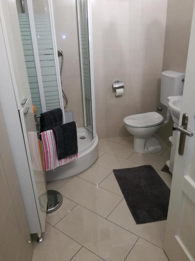 Apartment Domines سينج المظهر الخارجي الصورة